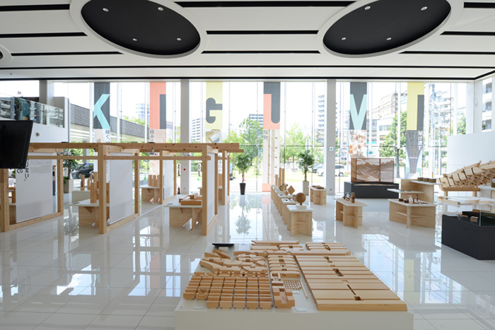 엔카쿠지 사리덴 조물 원치수 모형(Engakuji-Temple Shariden Interlocking Bracket Complex Full Scale Model)에서 본 전시 풍경